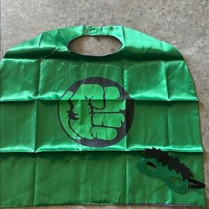 Kids Costume Incredible Hulk Hero Cape and Mask, New in Package